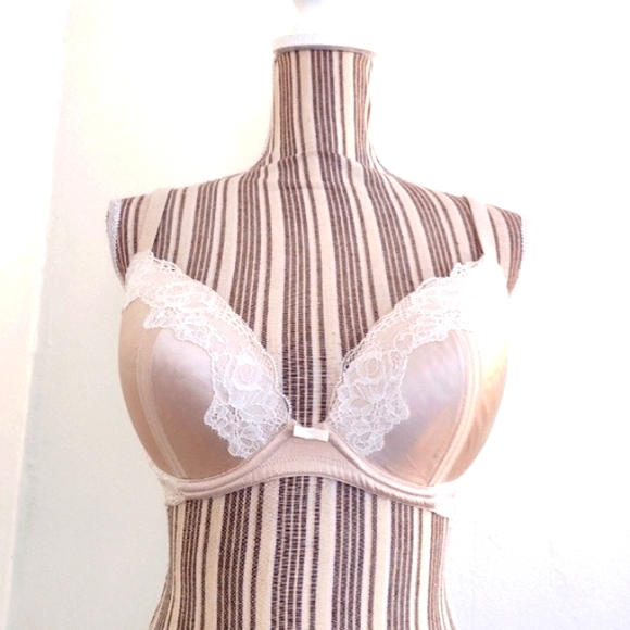 Autograph Other - Marks & Spencer Autograph Rose Lace Alabaster Bra Size UK 32E